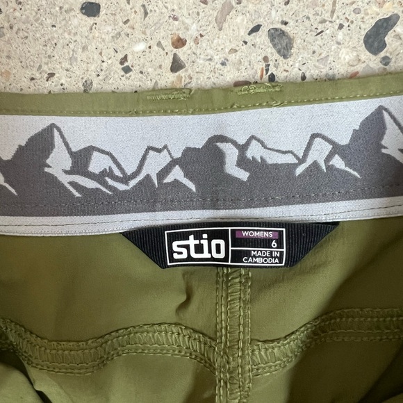 Stio Women’s Cut Bank Pants - Picture 2 of 3